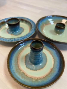 Coupelles à bougeoir central en céramique émaillée bleu et vert